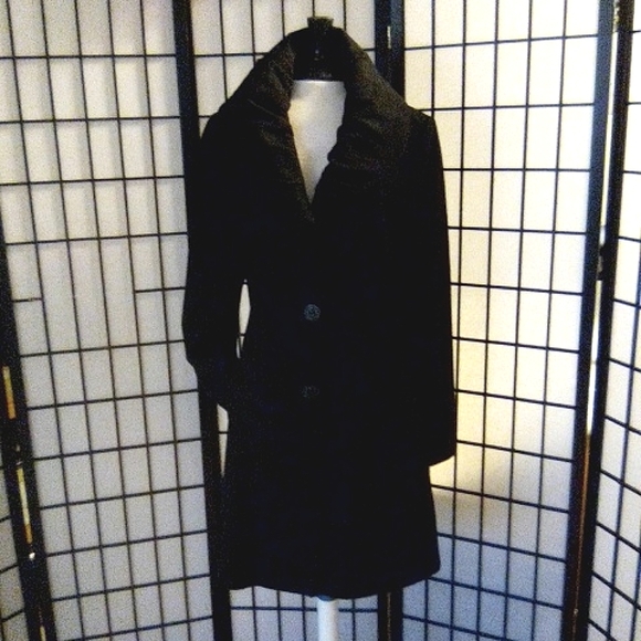Tahari wool blend coat. Size 14. - Picture 1 of 7
